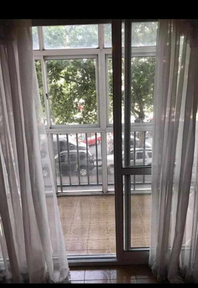 DEPARTAMENTO DE 3 AMBIENTES EN PLAZA COLON