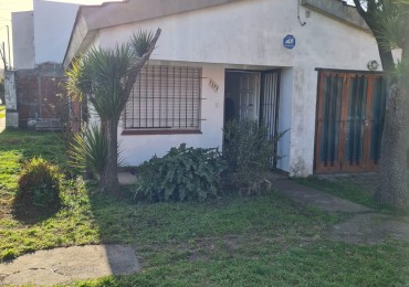 Casa 3 ambientes con garage lote propio