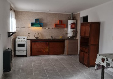 Casa 3 ambientes en Bayley 1800