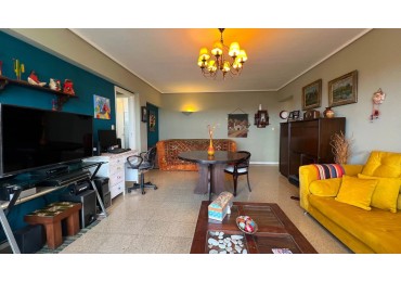 Departamento 4 ambientes con balcon. Apto credito!