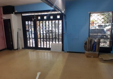 LOCAL EN 2 PLANTAS SOBRE BROWN E INDEPENDENCIA