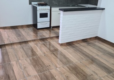 ALQUILER 24 MESES. PH 3 AMBIENTES CON PATIO. NEUQUEN Y LIBERTAD