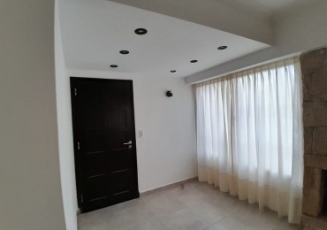 ALQUILER 24 MESES. CHALET EN PLANTA BAJA, 3 AMBIENTES. ZONA FRENCH Y SAN JUAN