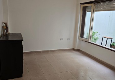 DEPARTAMENTO DE 2 AMBIENTES EN LIBERTAD E ITALIA