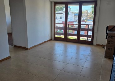 PH DE 3 AMBIENTES, EN PRIMER PISO POR ESCALERA0