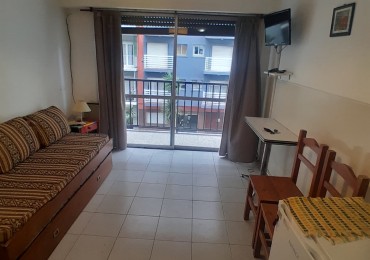 DEPARTAMENTO DE 1 AMBIENTE A METROS DEL MAR