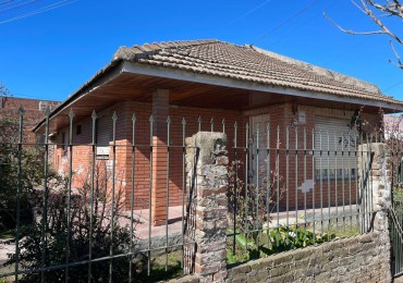 CHALET DE 3 AMBIENTES EN ESQUINA DE LIBERTAD Y TANDIL