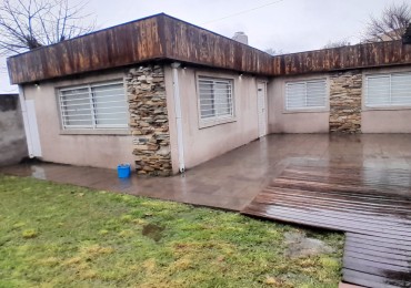 CASA DE 4 AMBIENTES EN BARRIO LOS TILOS