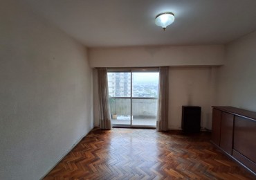 ALQUILER 24 MESES. DPTO 3 AMBIENTES CON BALCON, 9 DE JULIO 5500