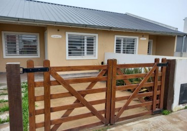 VENTA. DUPLEX DOS AMBIENTES A 1 CUADRA DEL MAR. BARRIO FELIX U. CAMET